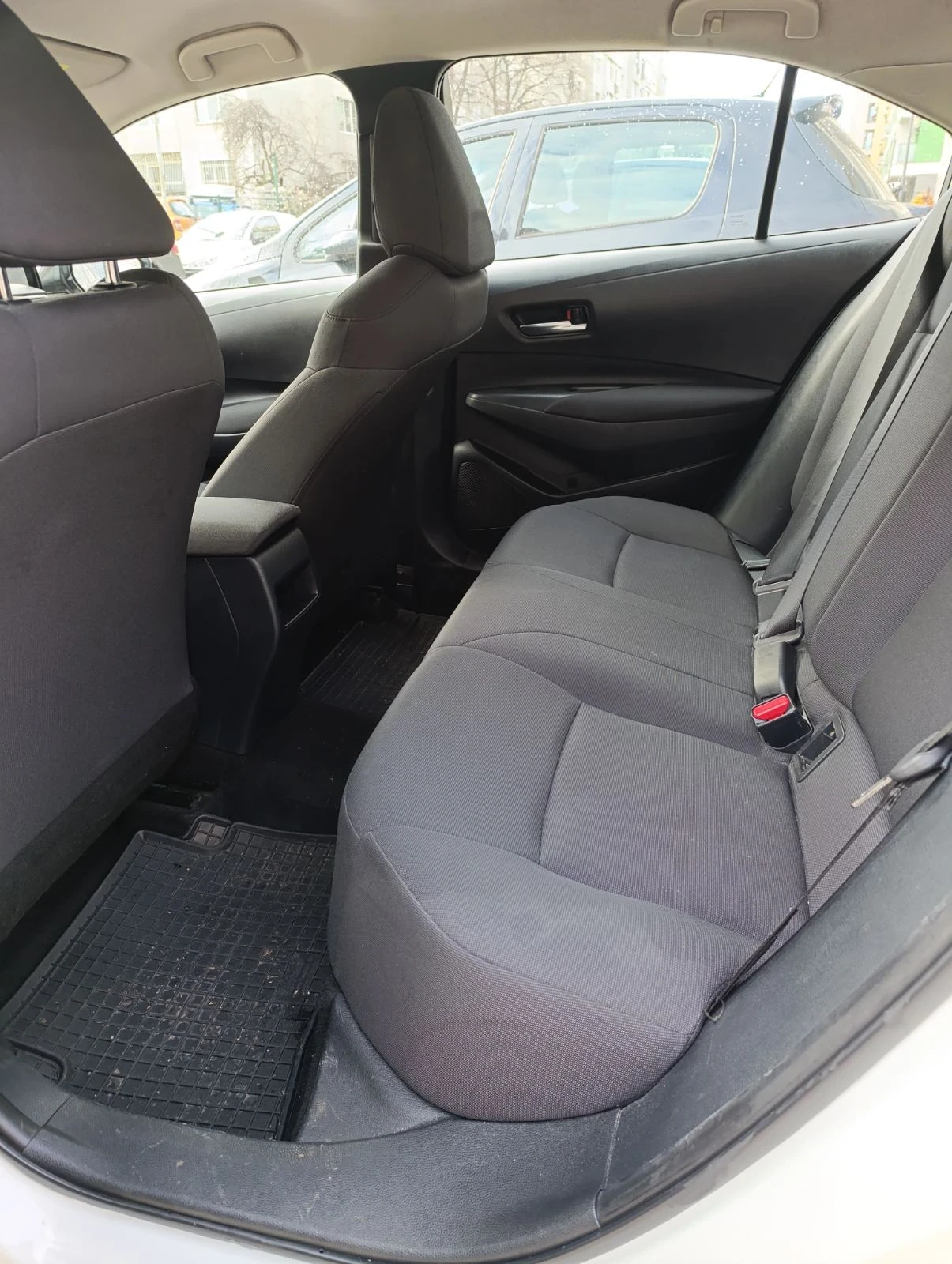 Toyota Corolla 1.6 - изображение 9