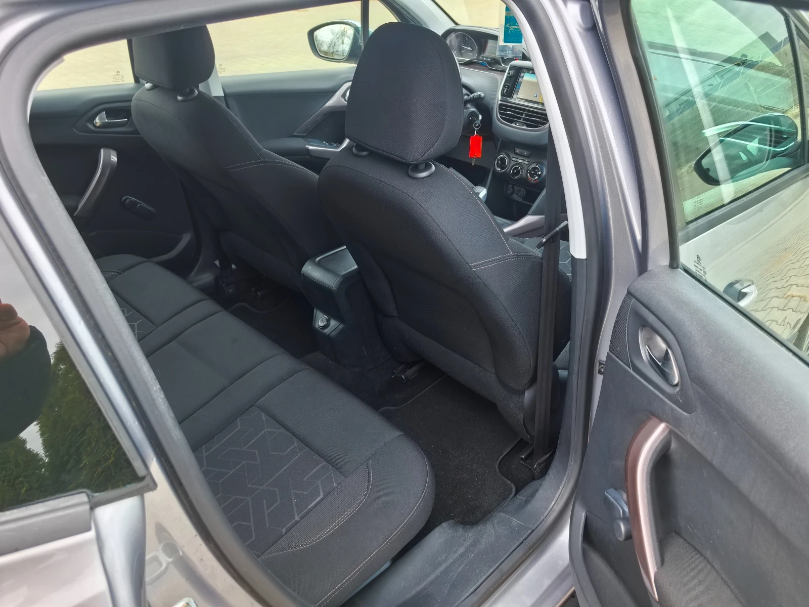 Peugeot 2008 1.6HDI ���������  | Mobile.bg � ����������� 10