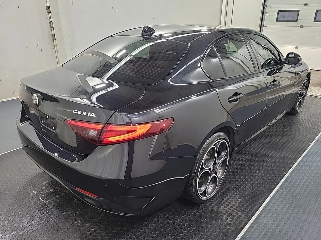 Alfa Romeo Giulia * VELOCE * CARFAX * ЦЕНА ДО БГ - изображение 4