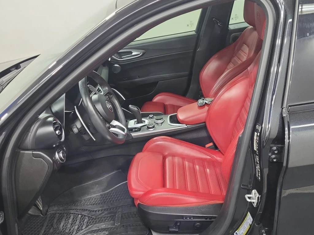 Alfa Romeo Giulia * VELOCE * CARFAX * ЦЕНА ДО БГ - изображение 7