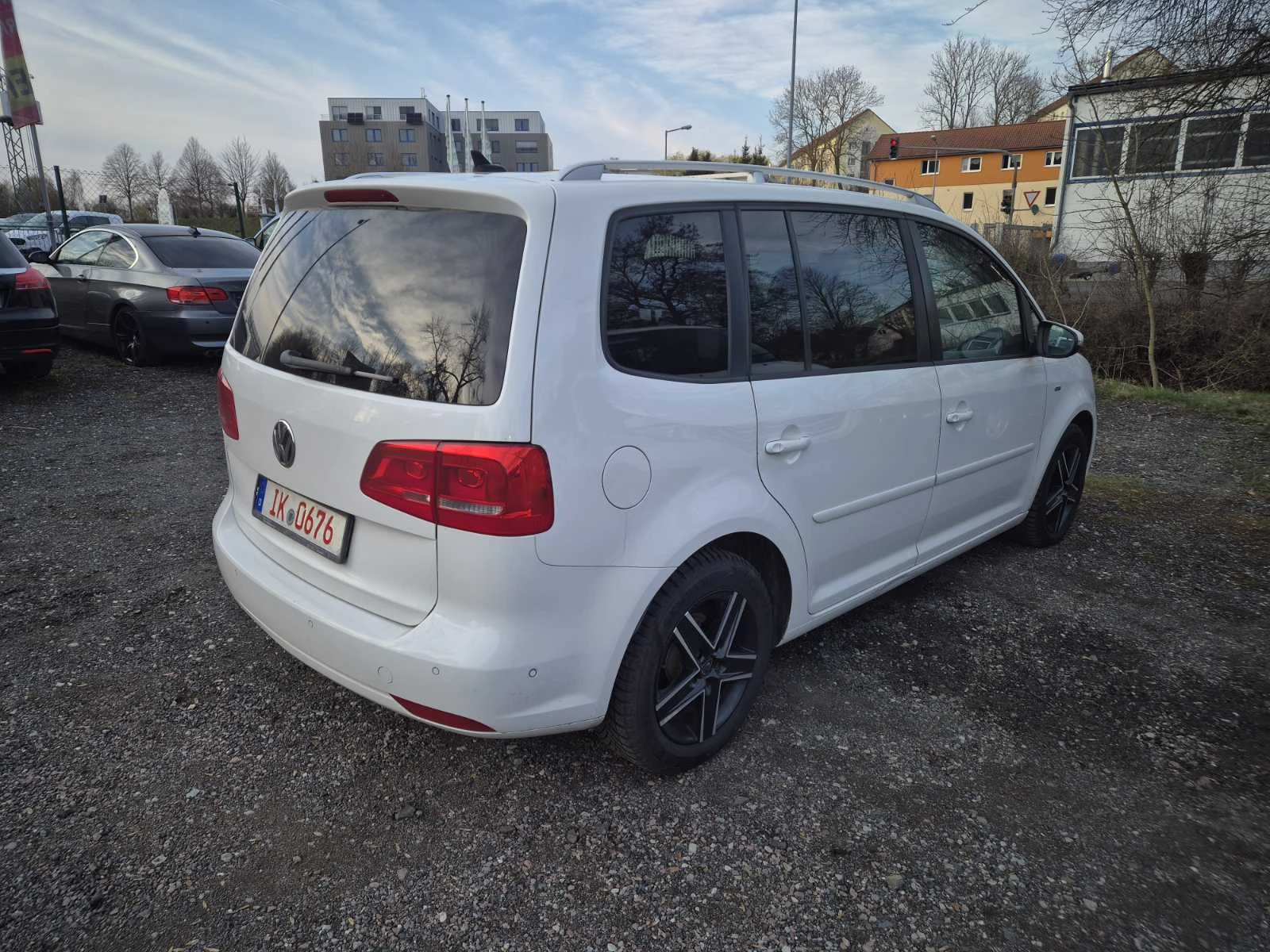 VW Touran 2.0 tdi 140к.с, снимка 3 - Автомобили и джипове - 53971555
