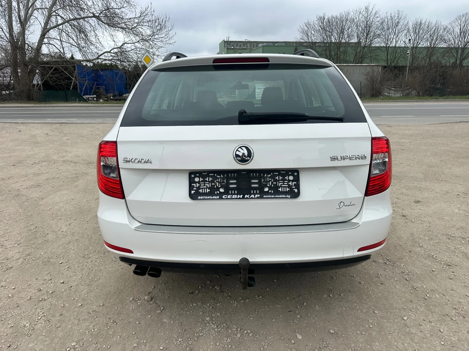 Skoda Superb Facelift!DSG!2.0tdi-140к.с.!Euro5!Xenon, снимка 6 - Автомобили и джипове - 54008439