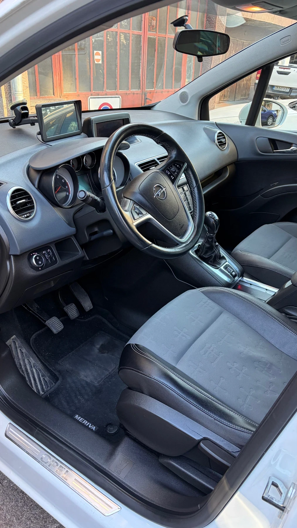 Opel Meriva 1.4 16v 120к.с. , снимка 15 - Автомобили и джипове - 54048672