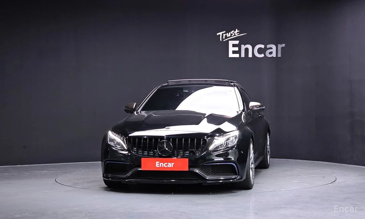 Mercedes-Benz C 63 AMG BURMESTER* ХЕДЪП* 360КАМЕРА* ПАНОРАМА* , снимка 3 - Автомобили и джипове - 54417516
