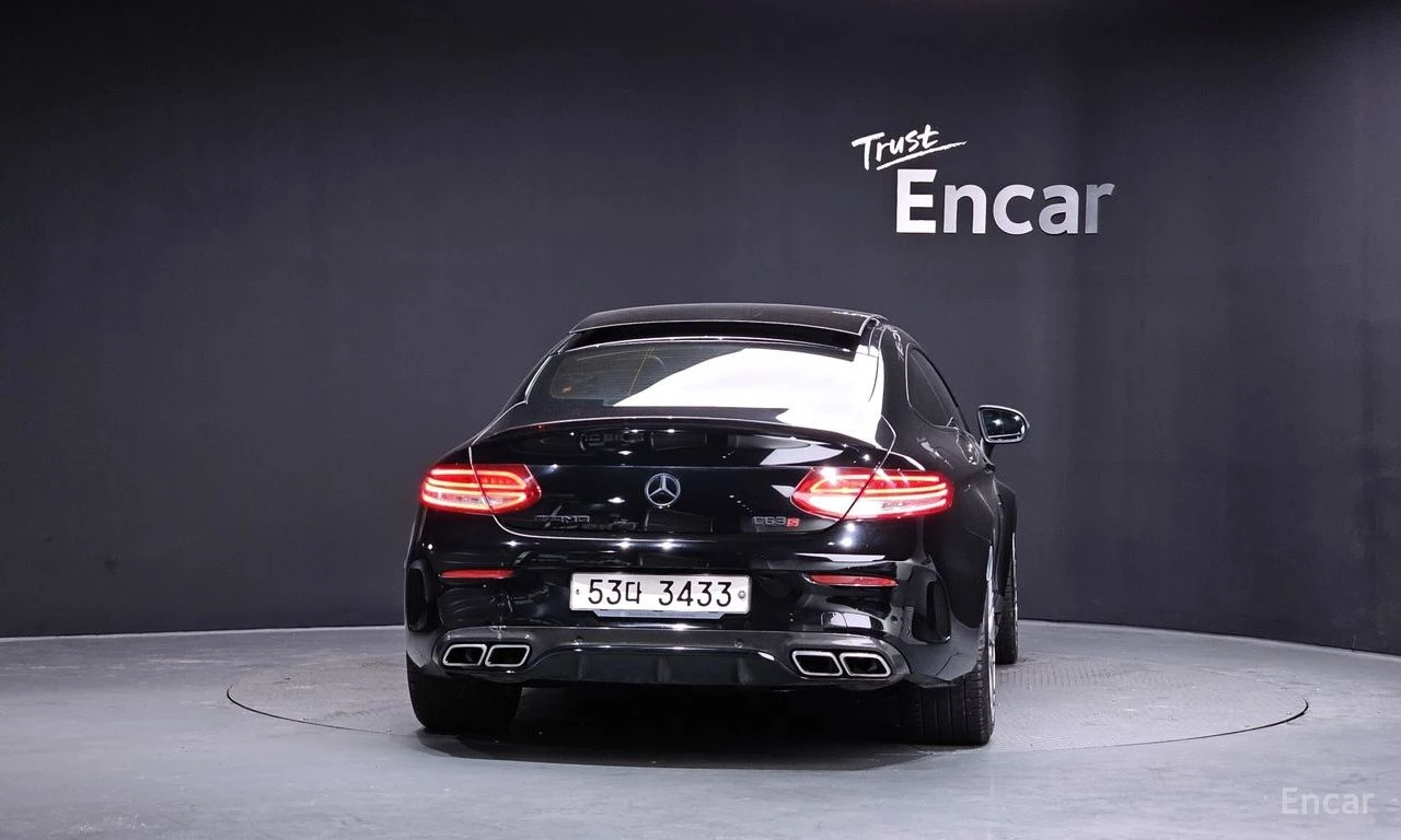 Mercedes-Benz C 63 AMG BURMESTER* ХЕДЪП* 360КАМЕРА* ПАНОРАМА* , снимка 4 - Автомобили и джипове - 54417516
