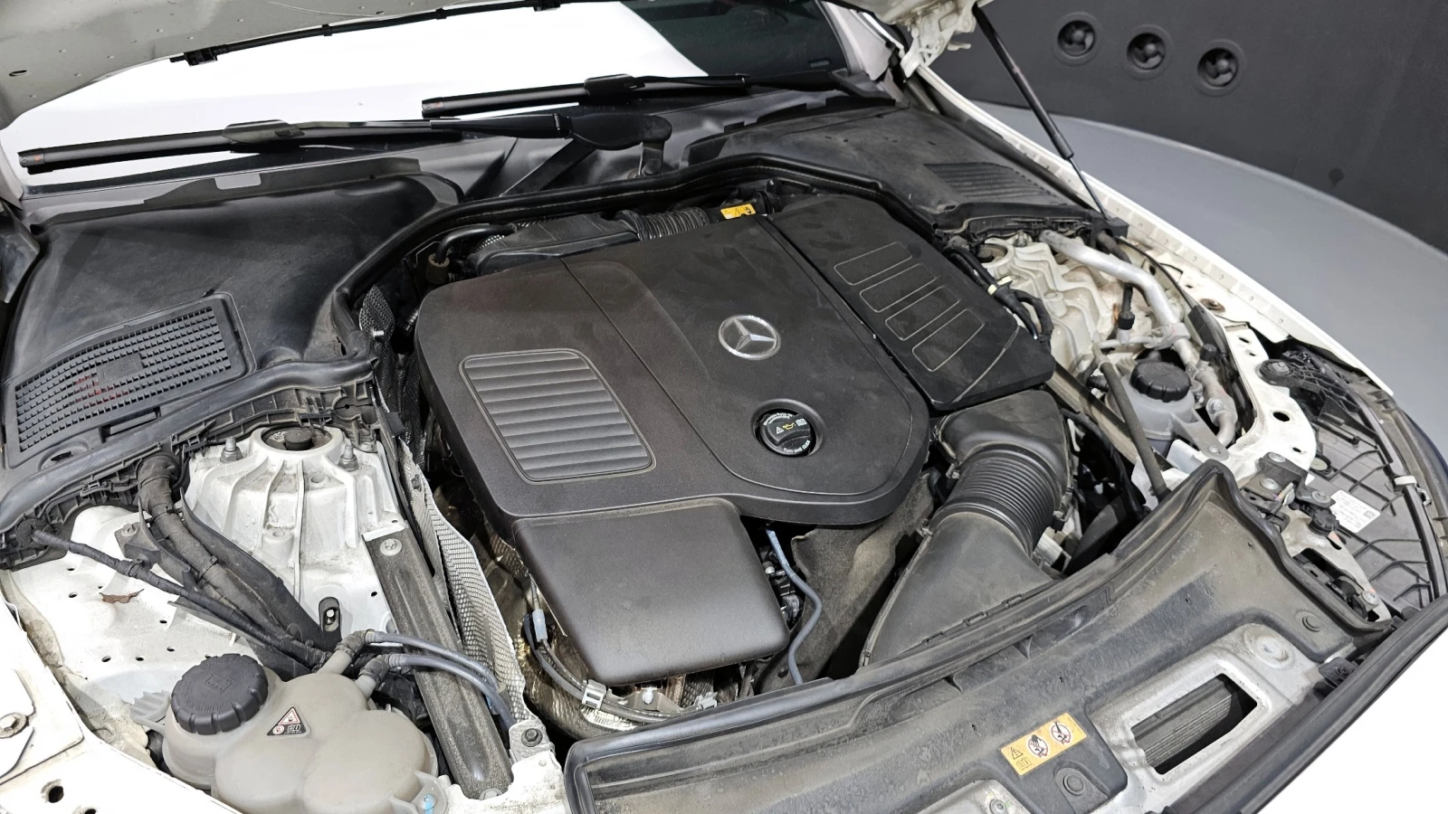 Mercedes-Benz C 300 C300 4MATIC Avantgarde | DISTRONIC | MEMORY | PANO, снимка 5 - Автомобили и джипове - 54718598