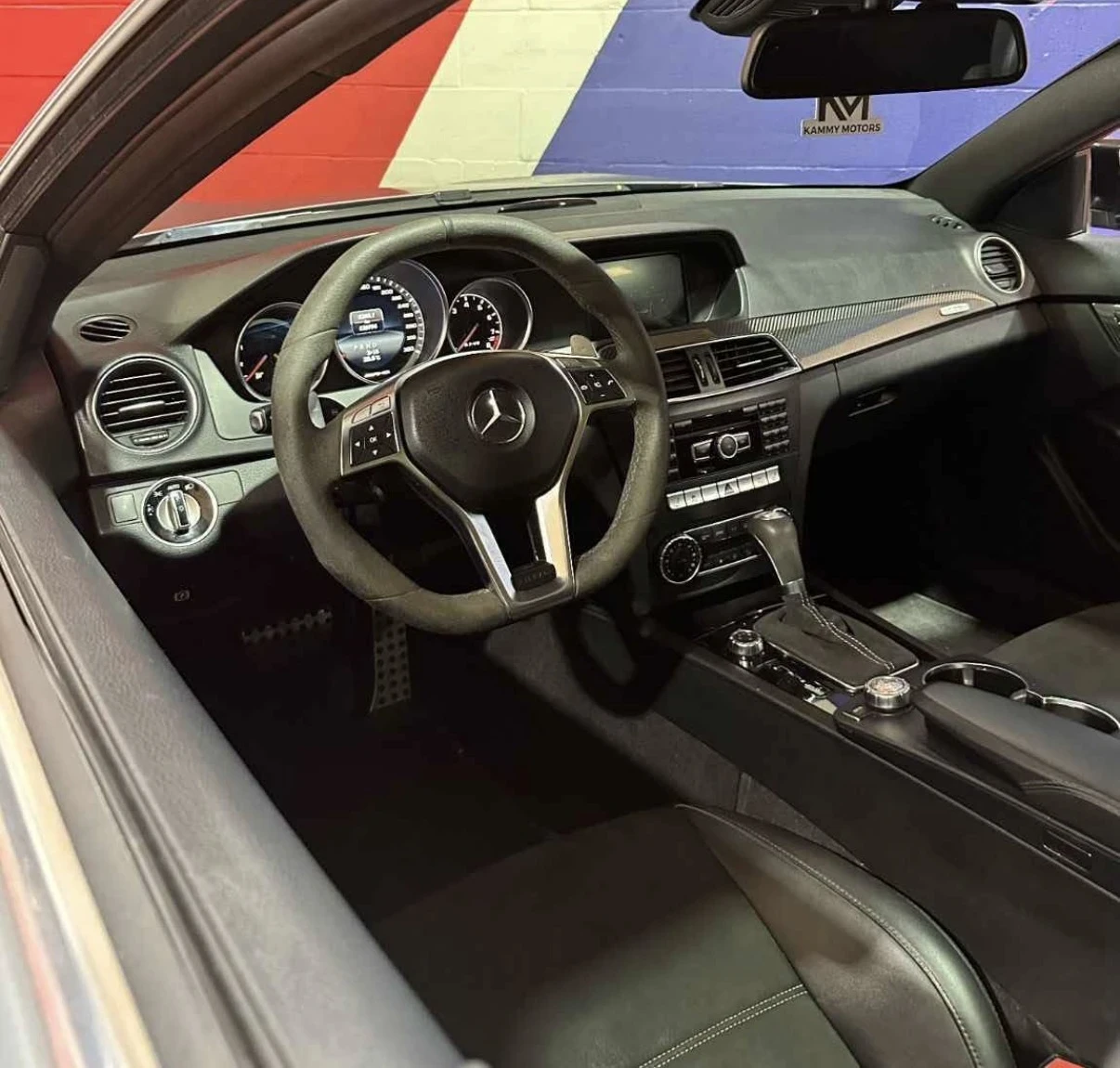 Mercedes-Benz C 63 AMG 507 EDITION * 2015 * CARFAX * СЕРВИЗНА ИСТОРИЯ * , снимка 6 - Автомобили и джипове - 54998068
