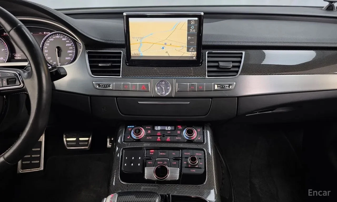 Audi S8 * ФИКСИРАНА ЦЕНА* ПОДГРЕВ* ОБДУХВАНЕ* КАРБОН, снимка 14 - Автомобили и джипове - 56114301
