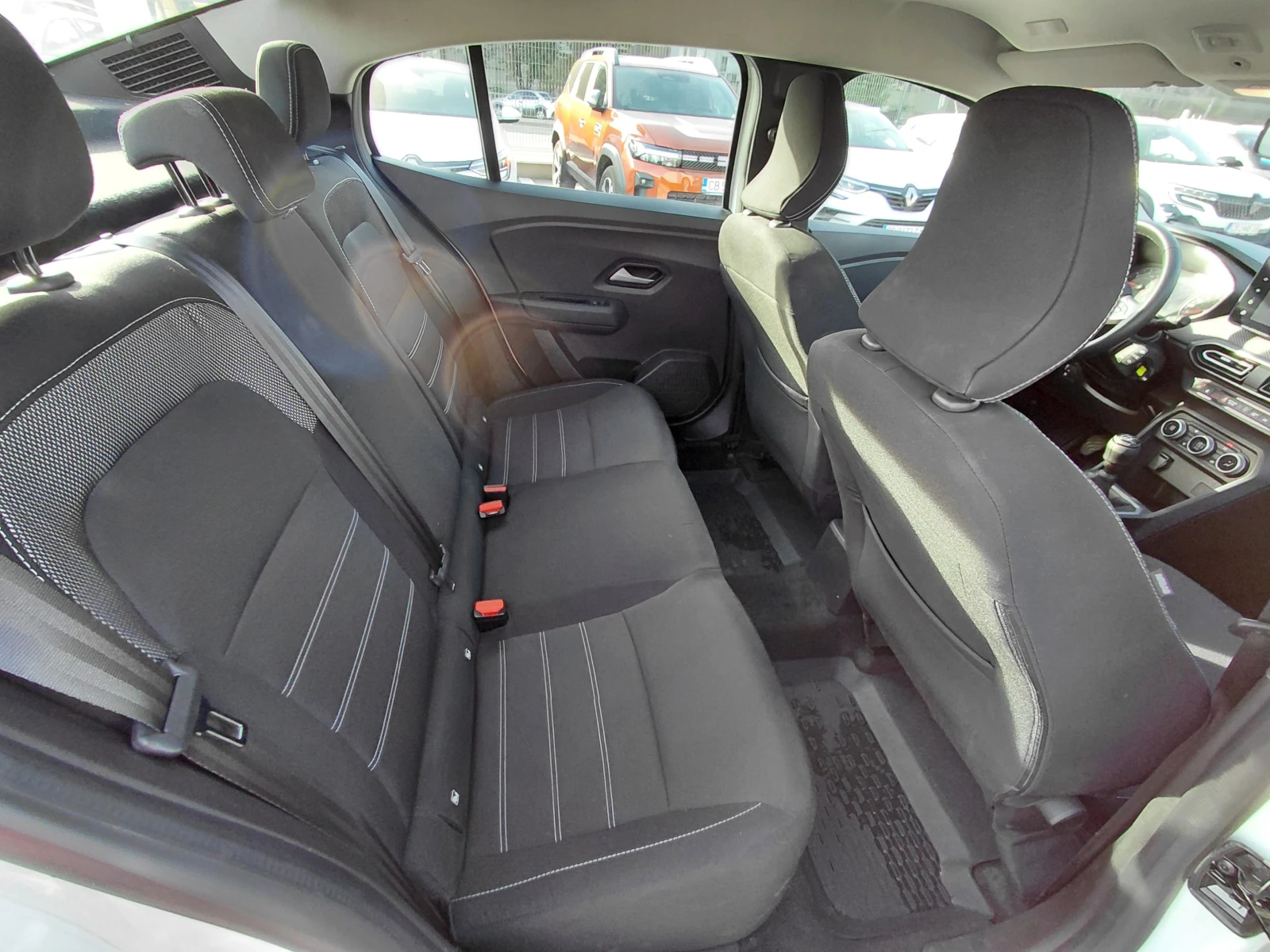 Dacia Logan Expression / 100к.с/Газ/Бензин, снимка 15 - Автомобили и джипове - 56412414