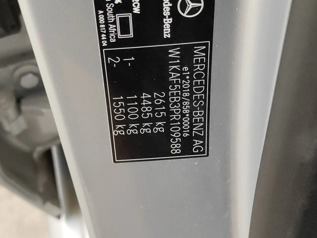 Mercedes-Benz C 300 PlugIn leather LED Navi, снимка 15 - Автомобили и джипове - 56592885