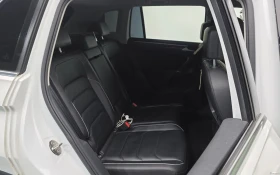 VW Tiguan 2.0 TDI PREMIUM! !LANE ASIST! !KAMERИ!, снимка 11
