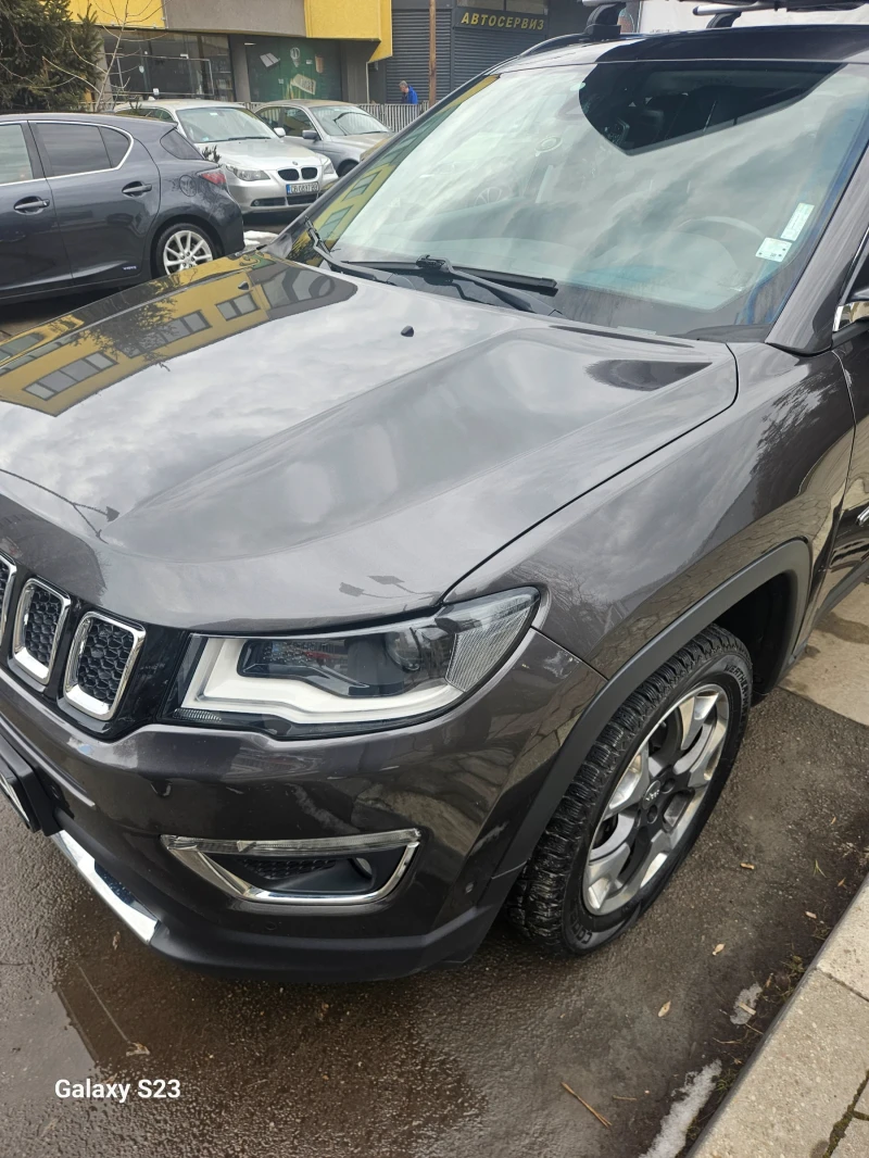 Jeep Compass НАПЪЛНО ОБСЛУЖЕН , ПЕРФЕКТНО СЪСТОЯНИЕ, снимка 3 - Автомобили и джипове - 49286828