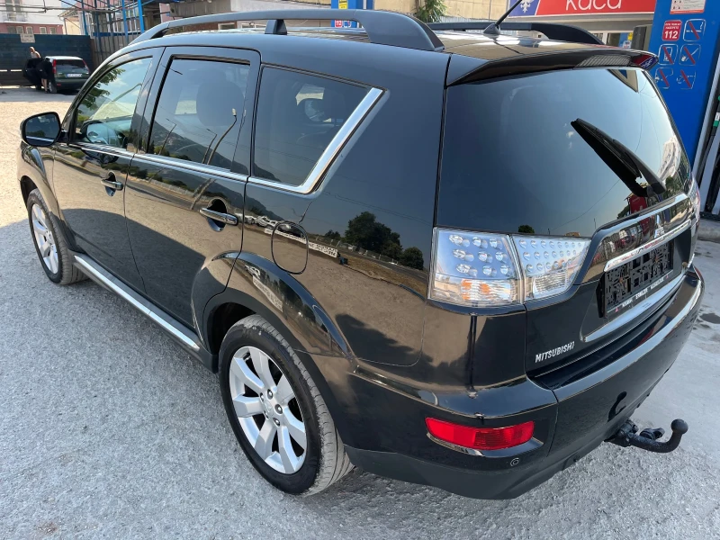Mitsubishi Outlander 2, 2 DID.4WD, снимка 11 - Автомобили и джипове - 50947113
