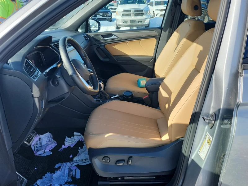 VW Tiguan 2.0L| BLACK EDITION| CARFAX| 2 КЛЮЧА| PANORAMA| | , снимка 9 - Автомобили и джипове - 53381461