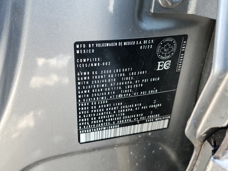 VW Tiguan 2.0L| BLACK EDITION| CARFAX| 2 КЛЮЧА| PANORAMA| | , снимка 17 - Автомобили и джипове - 53381461