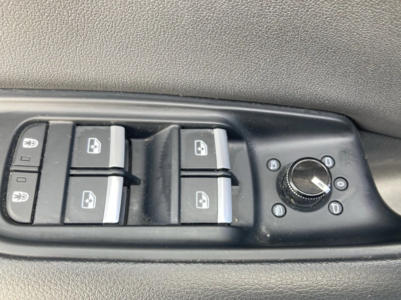 Audi Q8 PРOGRESSIVE* 8ZF* DISTRONIK* PANO* KEYLESS* МЪРТВА, снимка 12 - Автомобили и джипове - 53475903