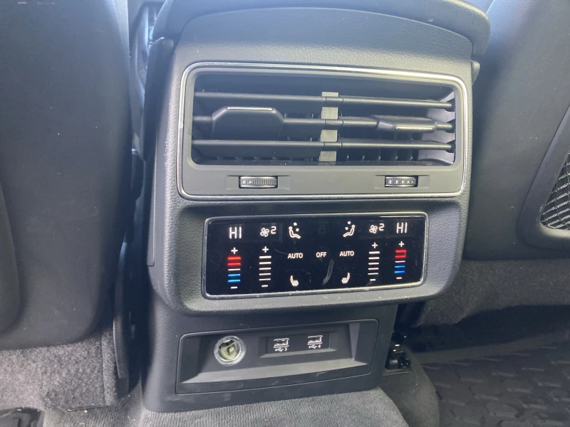 Audi Q8 PРOGRESSIVE* 8ZF* DISTRONIK* PANO* KEYLESS* МЪРТВА, снимка 15 - Автомобили и джипове - 53475903