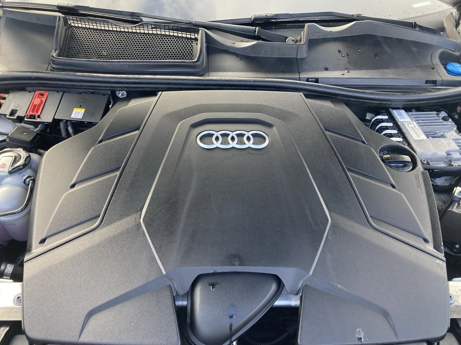 Audi Q8 P�OGRESSIVE* 8ZF* DISTRONIK* PANO* KEYLESS* ������ | Mobile.bg � ����������� 16