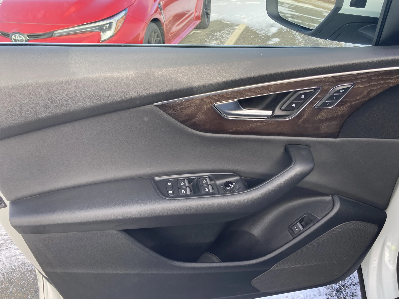 Audi Q8 P�OGRESSIVE* 8ZF* DISTRONIK* PANO* KEYLESS* ������ | Mobile.bg � ����������� 13