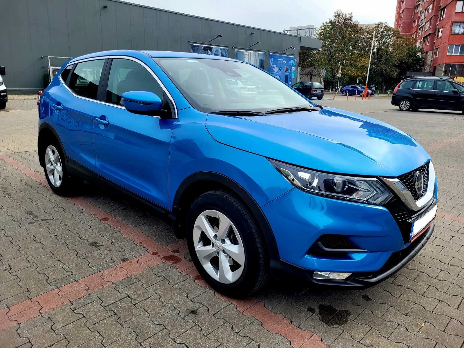 Nissan Qashqai 1, 5 DCI, снимка 2 - Автомобили и джипове - 53713212