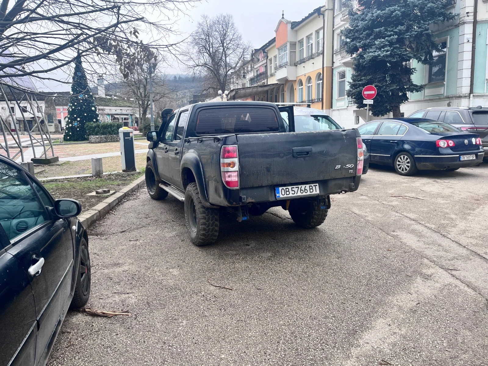 Mazda BT-50, снимка 4 - Автомобили и джипове - 53978123