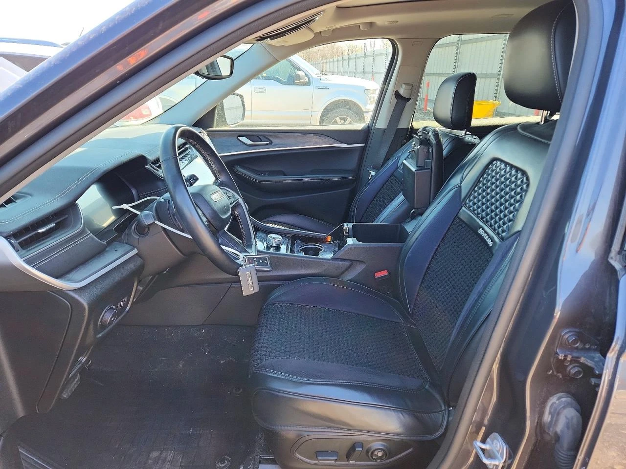 Jeep Grand cherokee 3.6l L Limited, снимка 7 - Автомобили и джипове - 54429425