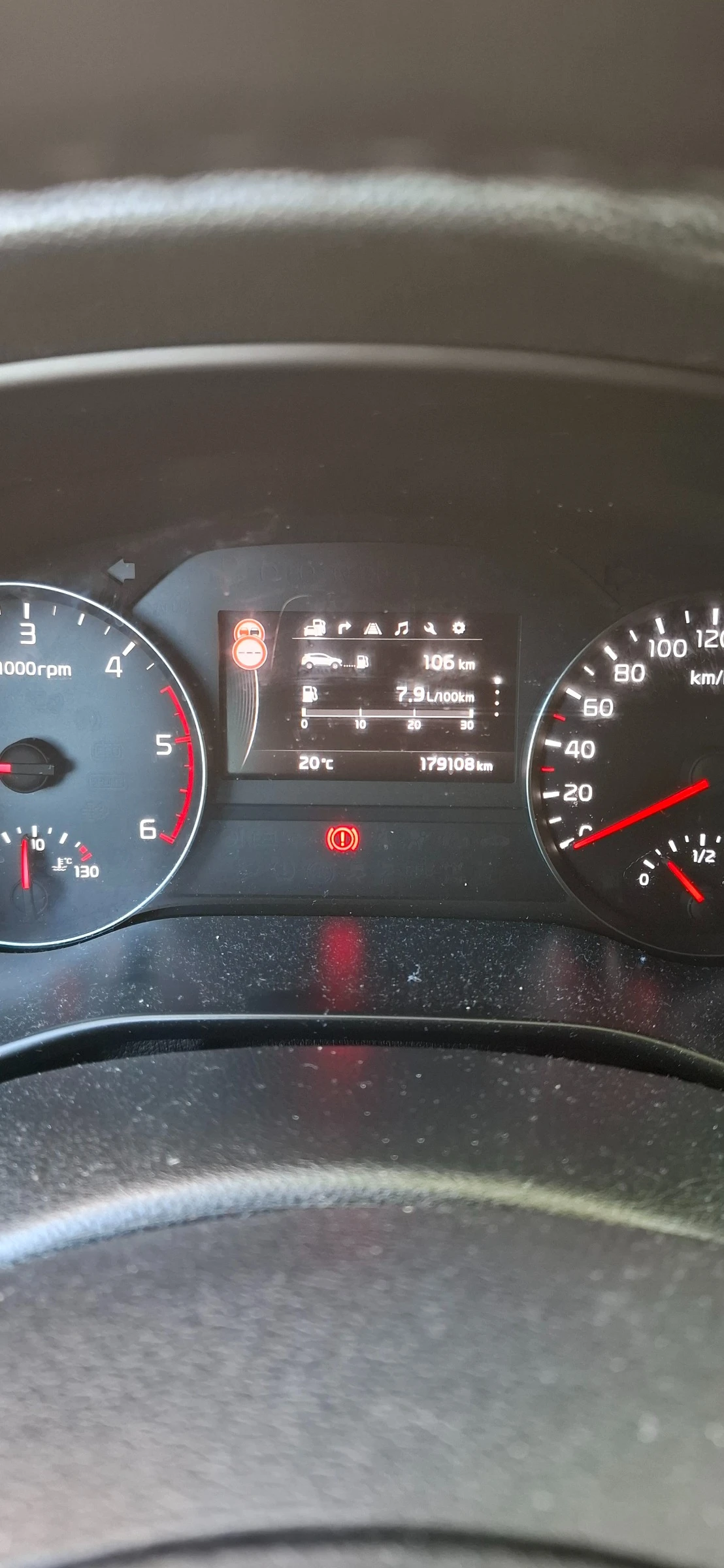 Kia Sportage 1, 7crdi, снимка 12 - Автомобили и джипове - 54681526