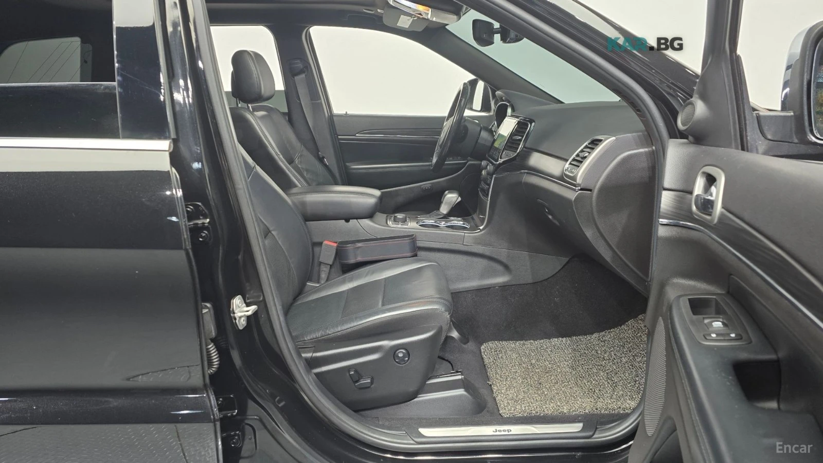 Jeep Cherokee LIMITED* 3.6* КОЖА* ПОДГРЕВ* ОБДУХВ* ПАНО* НАВИ* , снимка 10 - Автомобили и джипове - 55383102