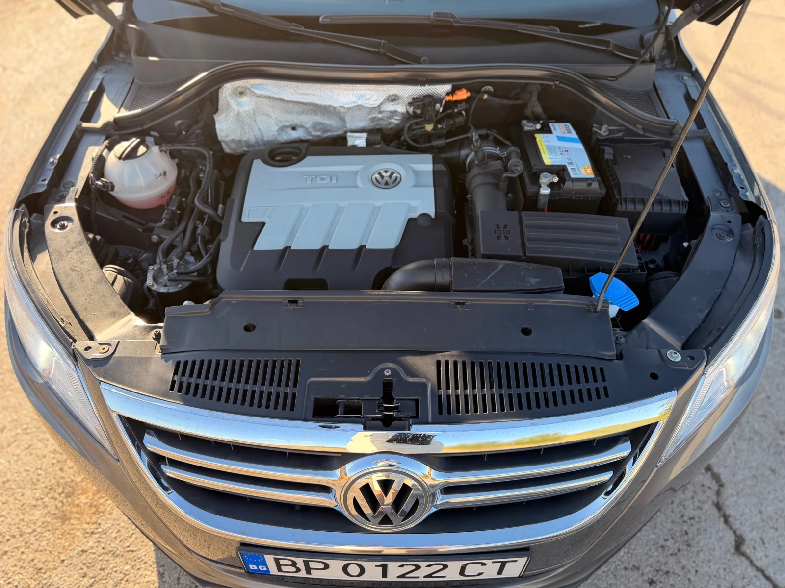 VW Tiguan 2.0 TDI 4motion, снимка 13 - Автомобили и джипове - 55986435