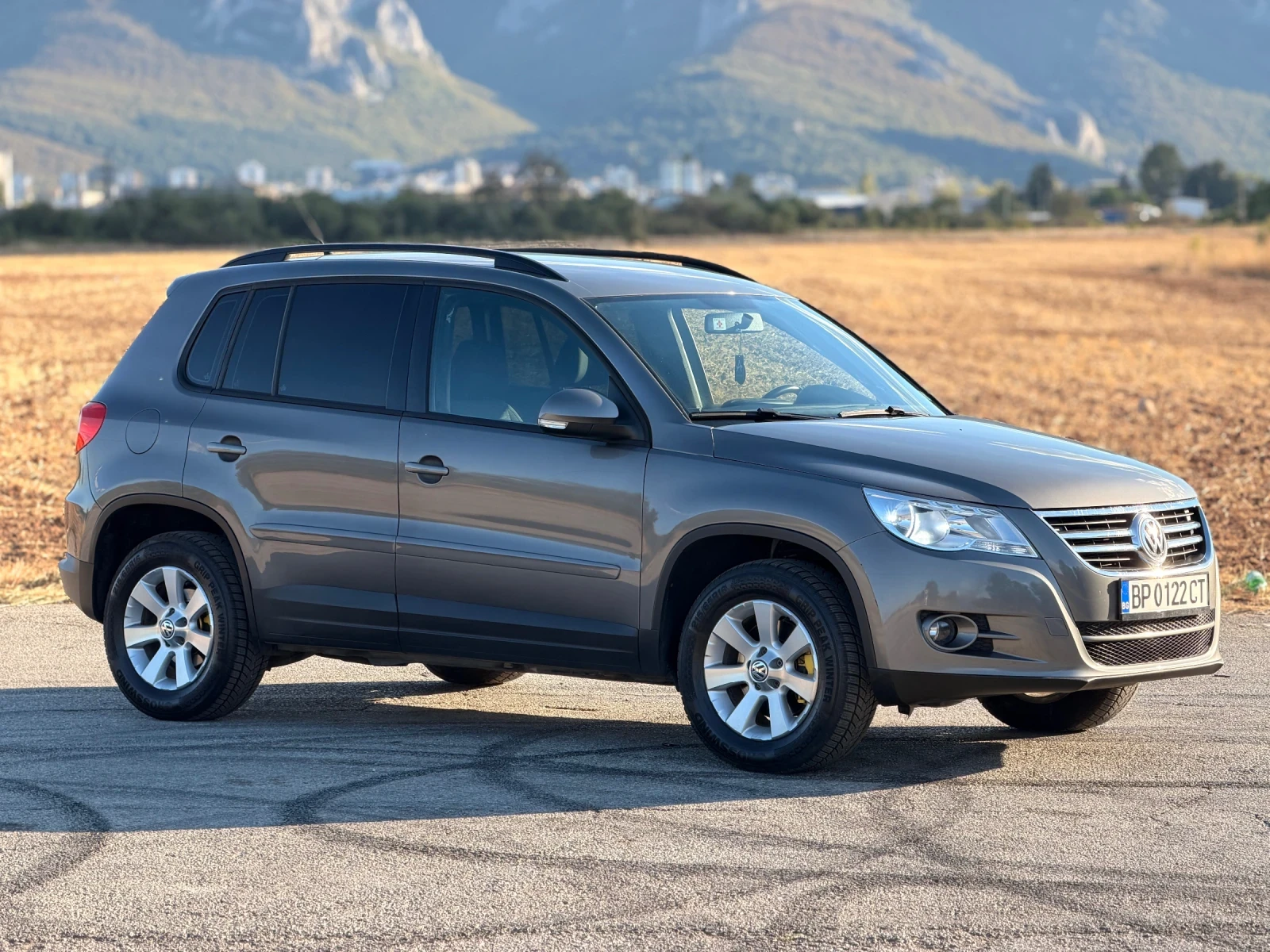 VW Tiguan 2.0 TDI 4motion, снимка 3 - Автомобили и джипове - 55986435