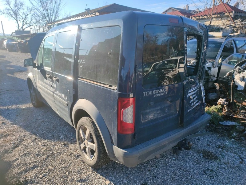 Ford Tourneo 1.8tdci, снимка 13 - Бусове и автобуси - 37600458