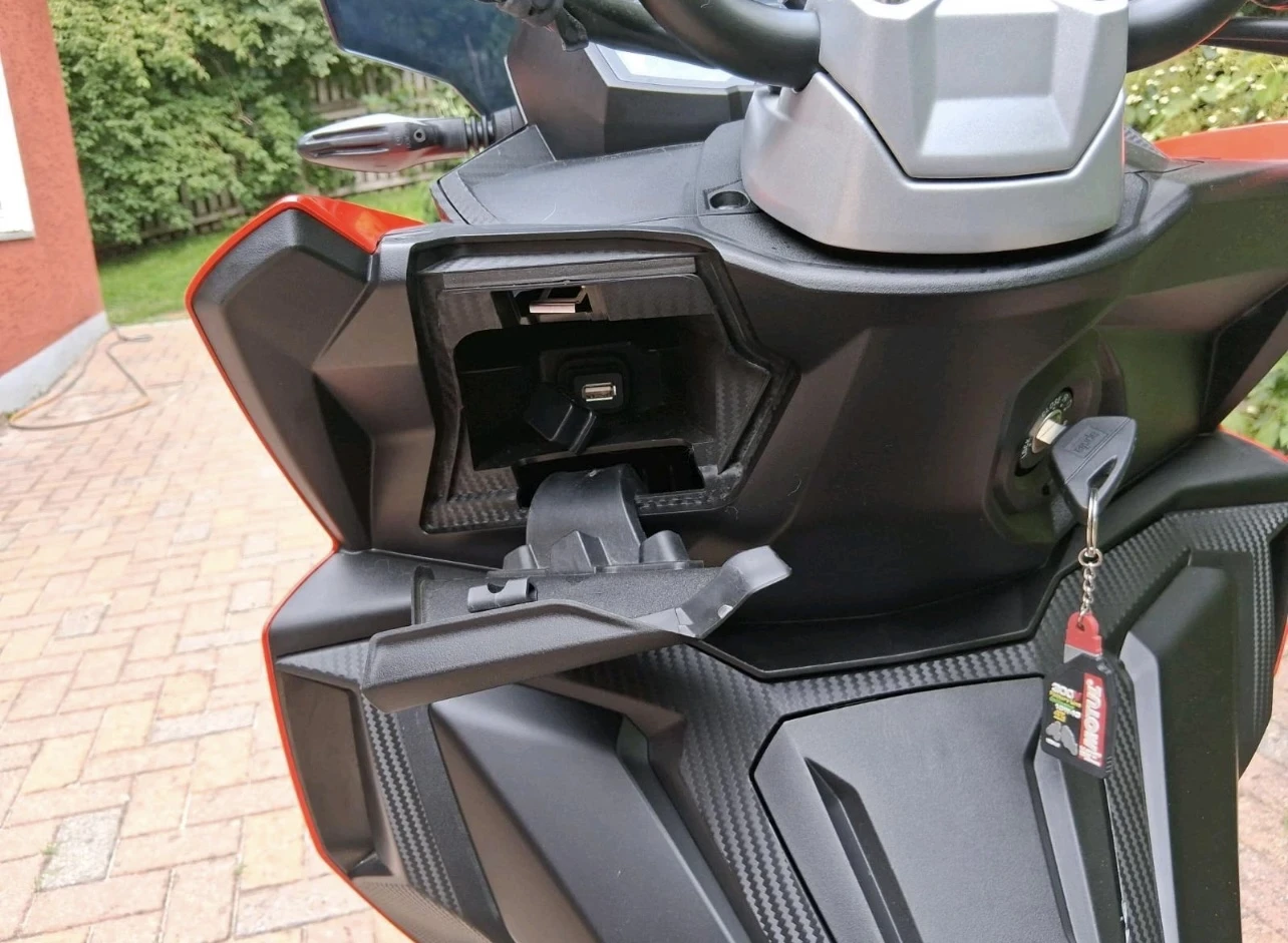 Aprilia Sr SR GT 200 - изображение 9