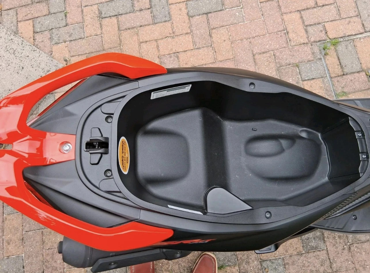 Aprilia Sr SR GT 200 - изображение 10