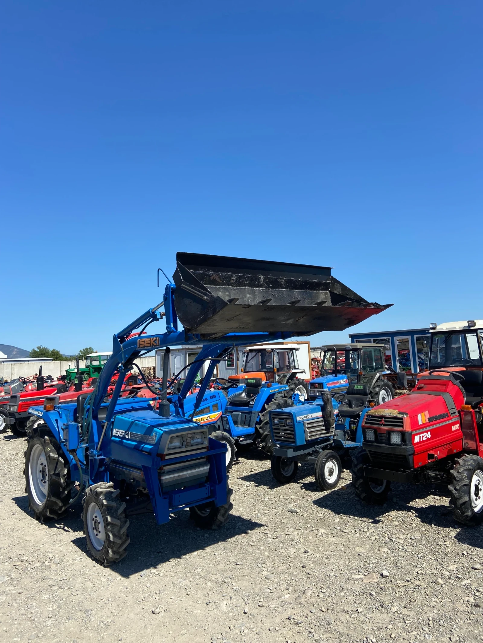 Трактор Yanmar, снимка 11 - Селскостопанска техника - 55948620