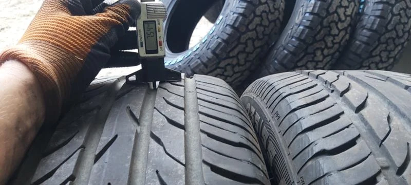 Гуми Летни 235/55R18, снимка 4 - Гуми и джанти - 33849579