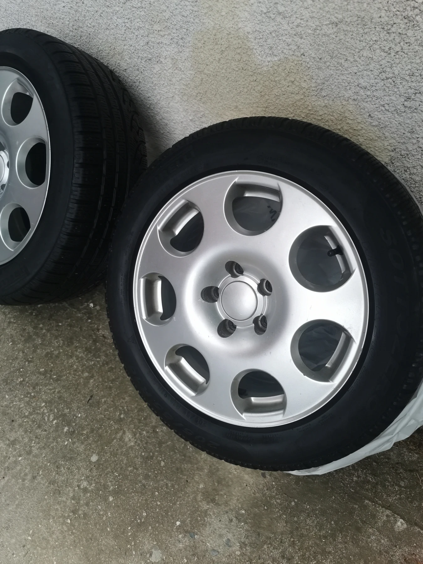 ���� � ������ 205/60R16 �� Audi A4 | Mobile.bg � ����������� 4