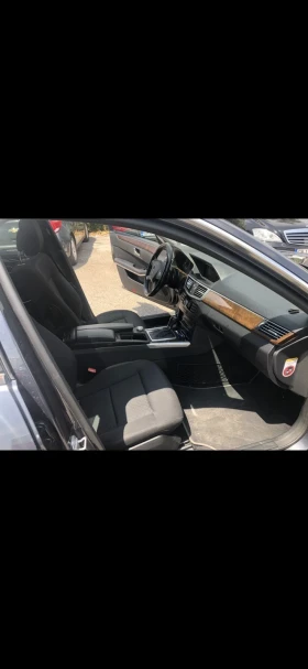 Mercedes-Benz E 220 Счупен мотор, снимка 4