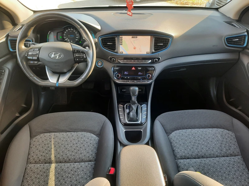 Hyundai Ioniq 1.6 Style Plug-In Hybrid, снимка 12 - Автомобили и джипове - 48379483