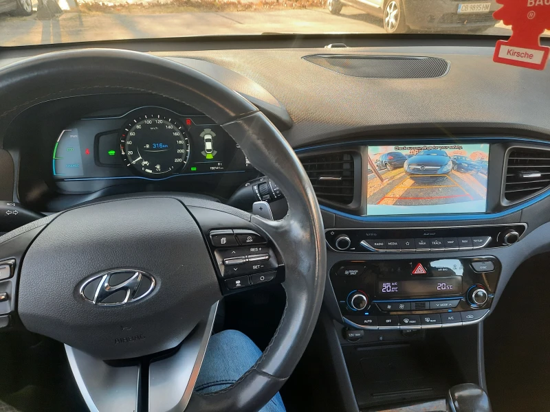 Hyundai Ioniq 1.6 Style Plug-In Hybrid, снимка 13 - Автомобили и джипове - 48379483