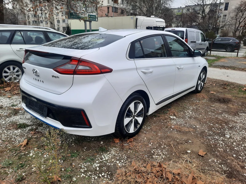 Hyundai Ioniq 1.6 Style Plug-In Hybrid, снимка 6 - Автомобили и джипове - 48379483