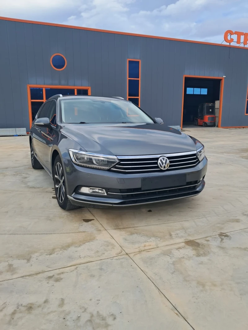 VW Passat 2.0TDI* HighLine* DSG* Digital, снимка 1 - Автомобили и джипове - 49474766