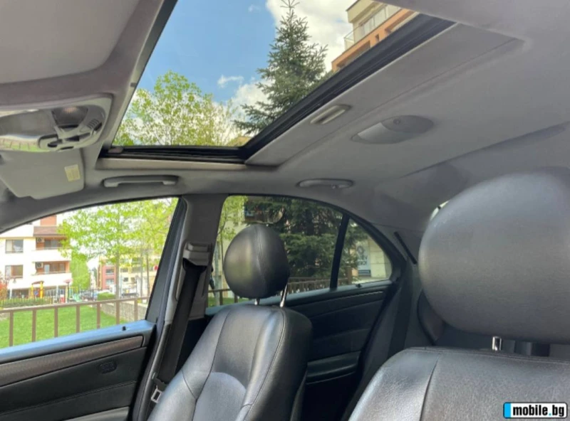Mercedes-Benz C 220, снимка 7 - Автомобили и джипове - 52459964