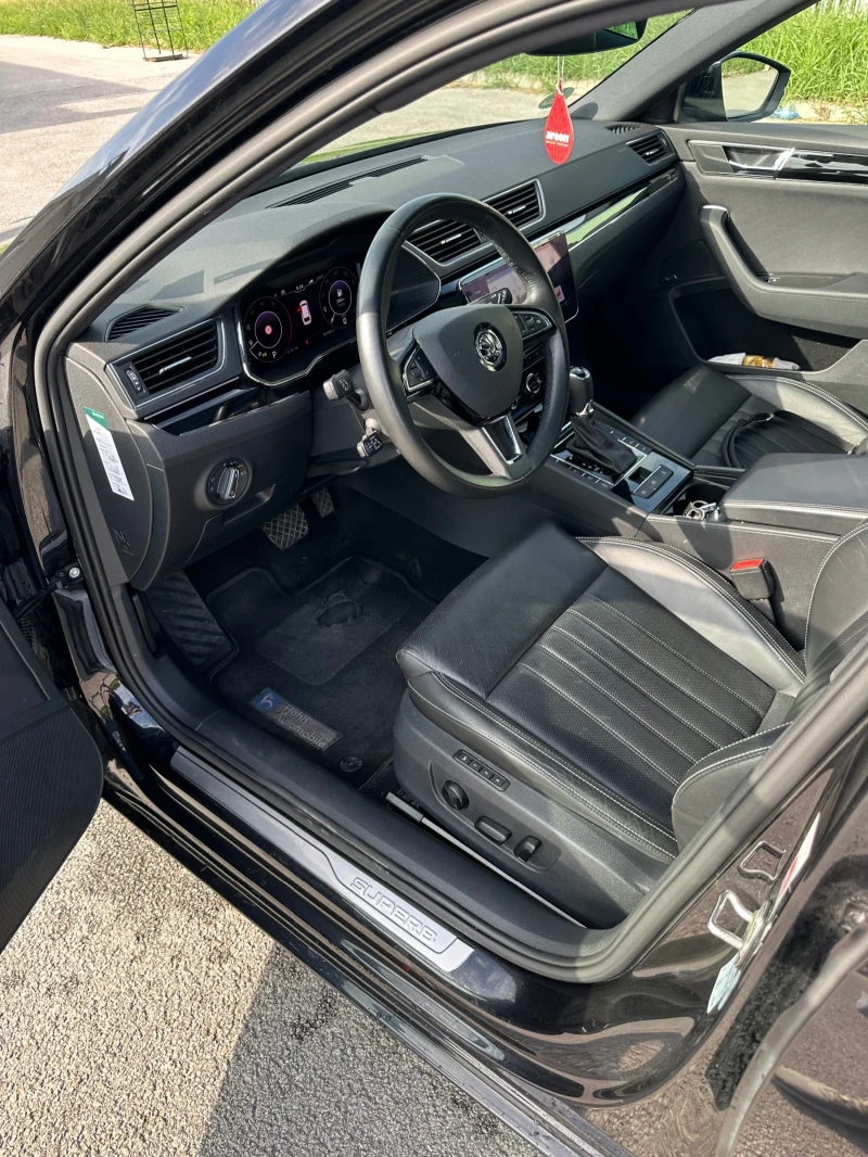 Skoda Superb 2.0 190 L&K/Ambient/Digital/Keyless, снимка 9 - Автомобили и джипове - 52407604