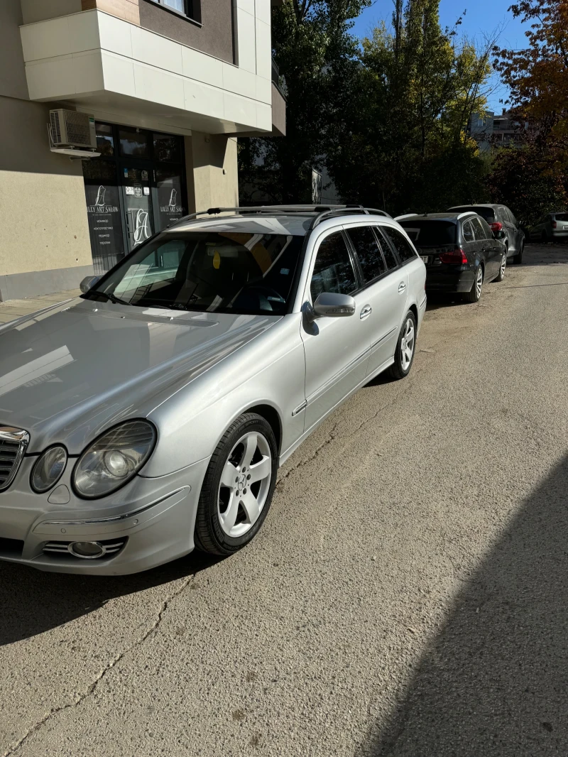 Mercedes-Benz E 500, снимка 3 - Автомобили и джипове - 53169186