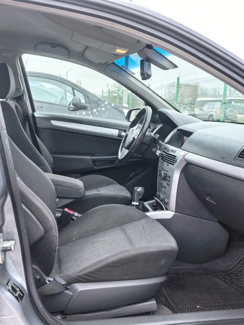 Opel Astra 1.9 CDTI * 150 к.с, снимка 7 - Автомобили и джипове - 53389568