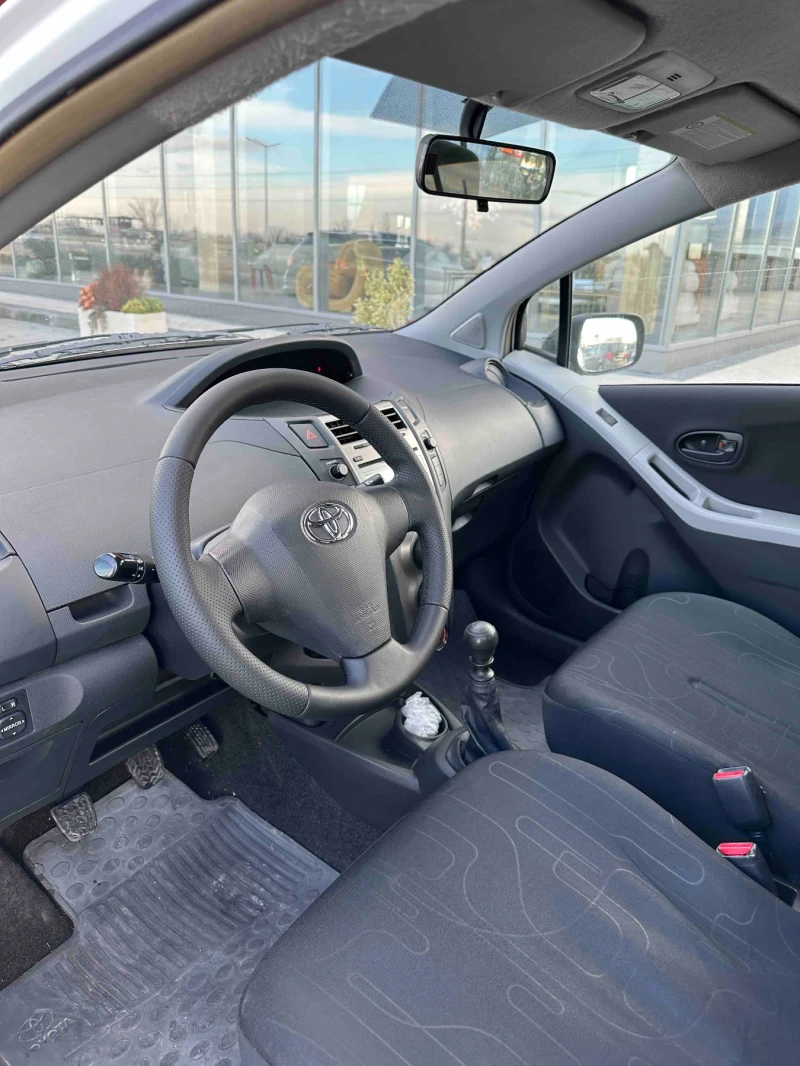 Toyota Yaris 1.4 D4D, снимка 5 - Автомобили и джипове - 53406033