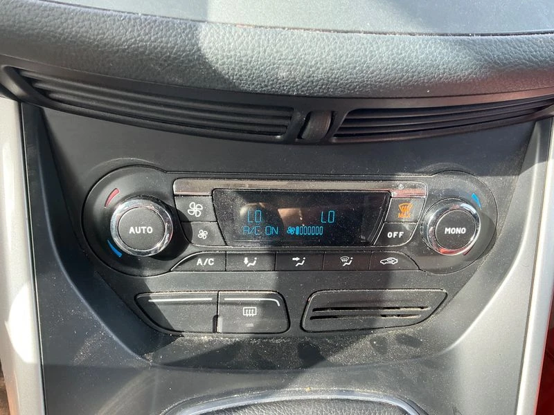 Ford Grand C-Max 1.6 TDCi Titanium, снимка 6 - Автомобили и джипове - 55467764