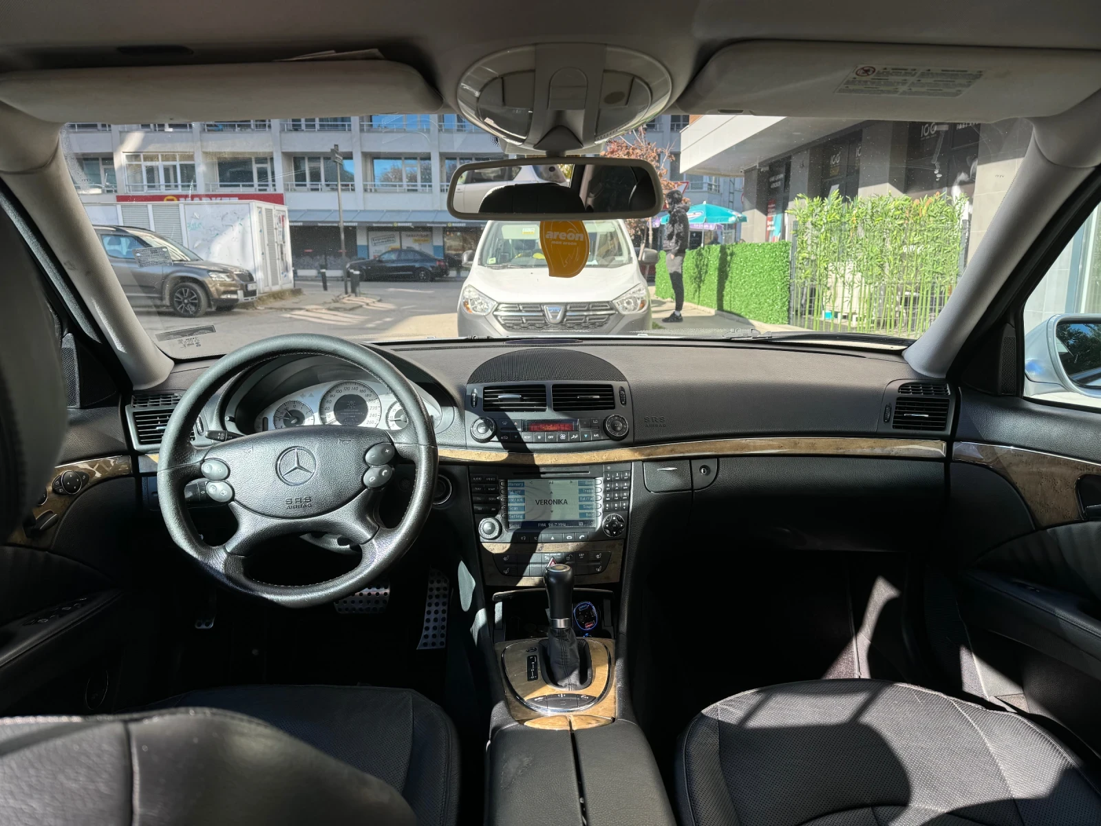 Mercedes-Benz E 500, снимка 1