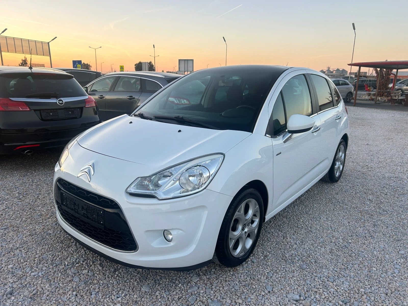 Citroen C3 1.4i* 75к.с* Газ* Exclusive*  - [1] 