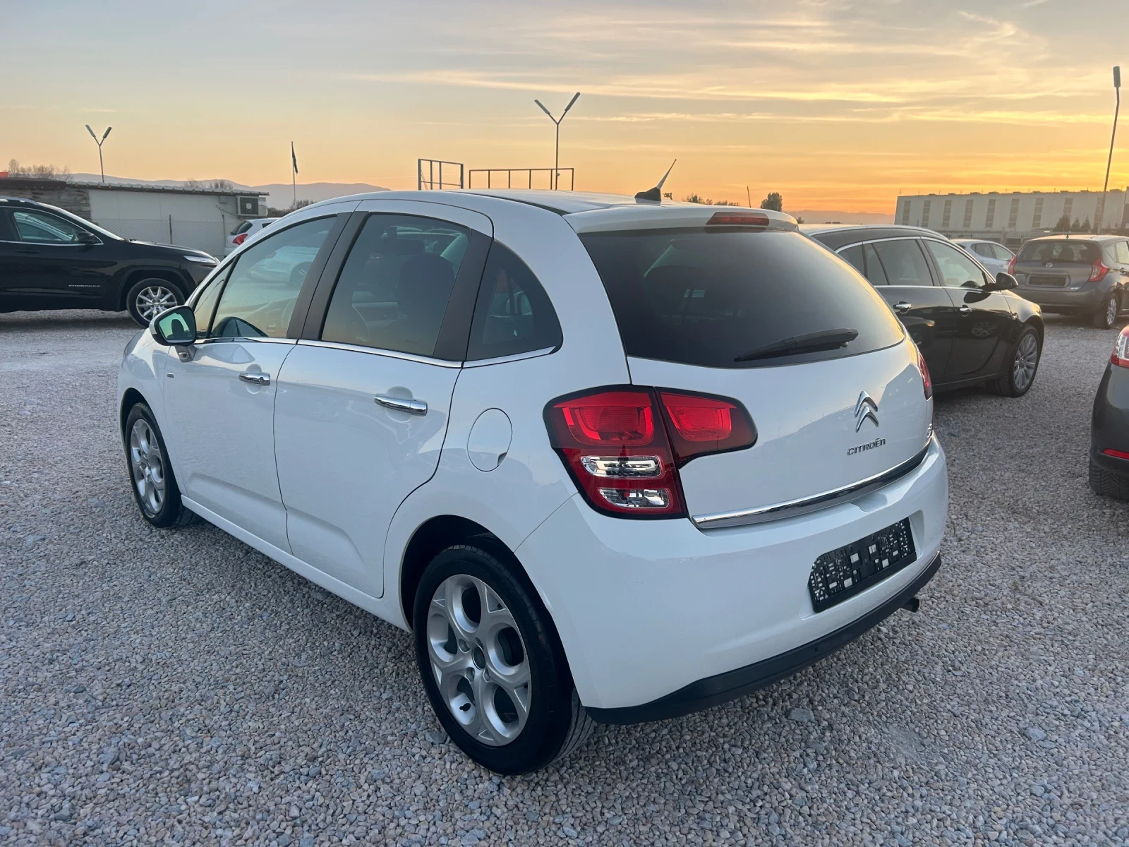 Citroen C3 1.4i* 75к.с* Газ* Exclusive*  - изображение 4